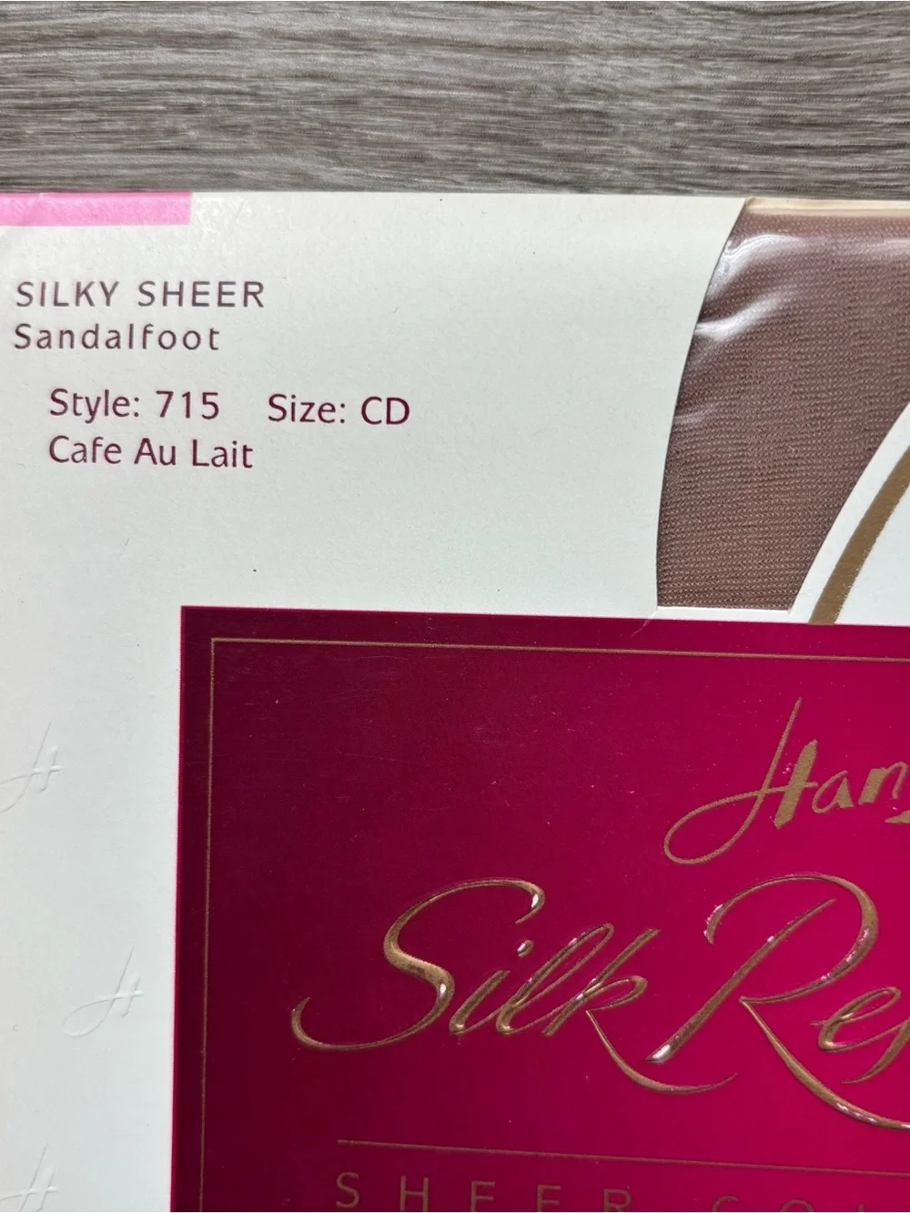 Hanes Silk Reflections Sandalfoot Pantyhose Nylons NWT Vintage in Cafe Au Lait